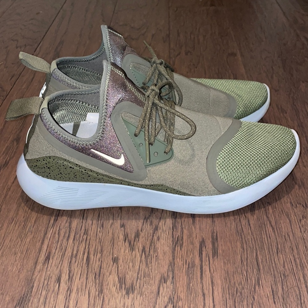 Nike LunarCharge Premium LE ‘Olive’